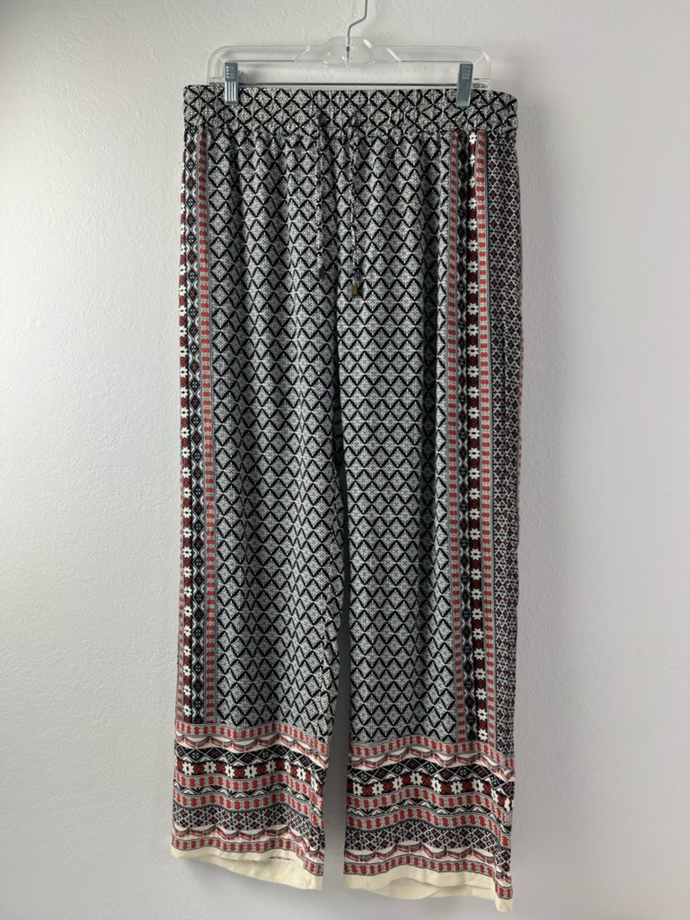 Lucy & Laurel Blue & Orange Rayon Pants